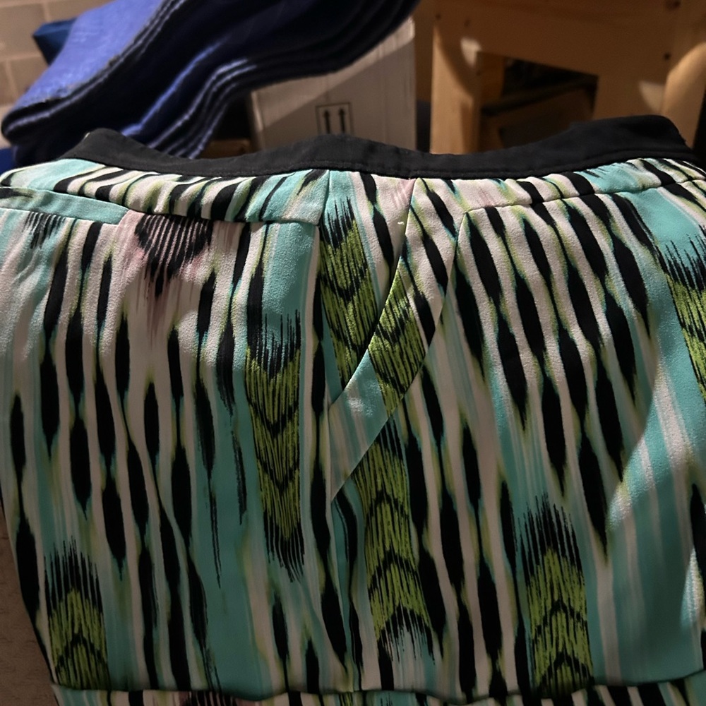 Jennifer Lopez Black and Green Patterned Women Shorts